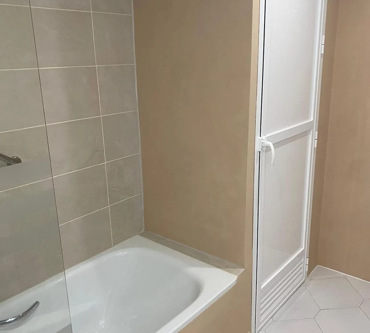 Beach Front Apartment Miraflores Sitio de Calahonda